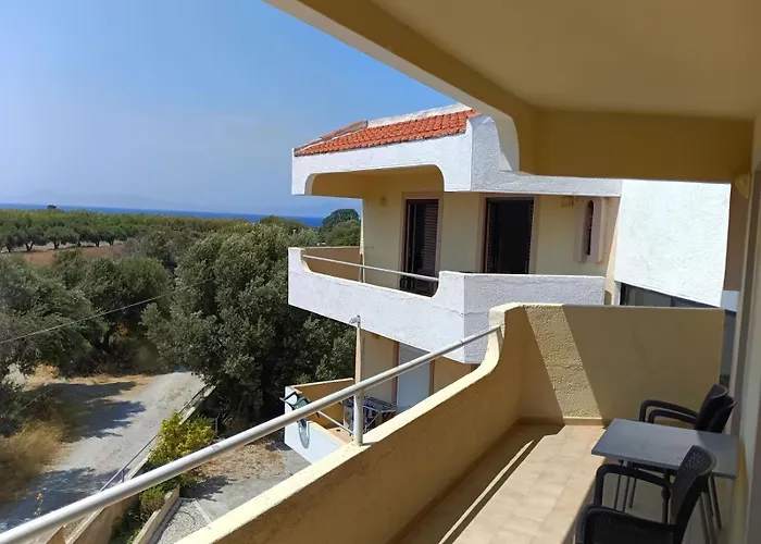 Helene Mirteni Apartment *